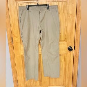 Columbia Men's Tan pants